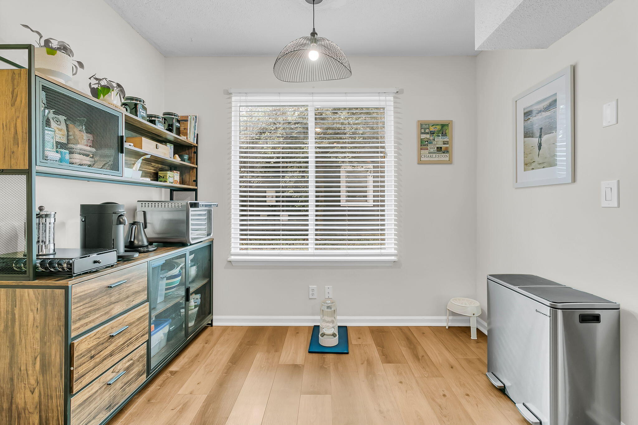 1415 Oak Landing Road Mount Pleasant, SC 29464 - Photo 17 of 42 Breakfast nook