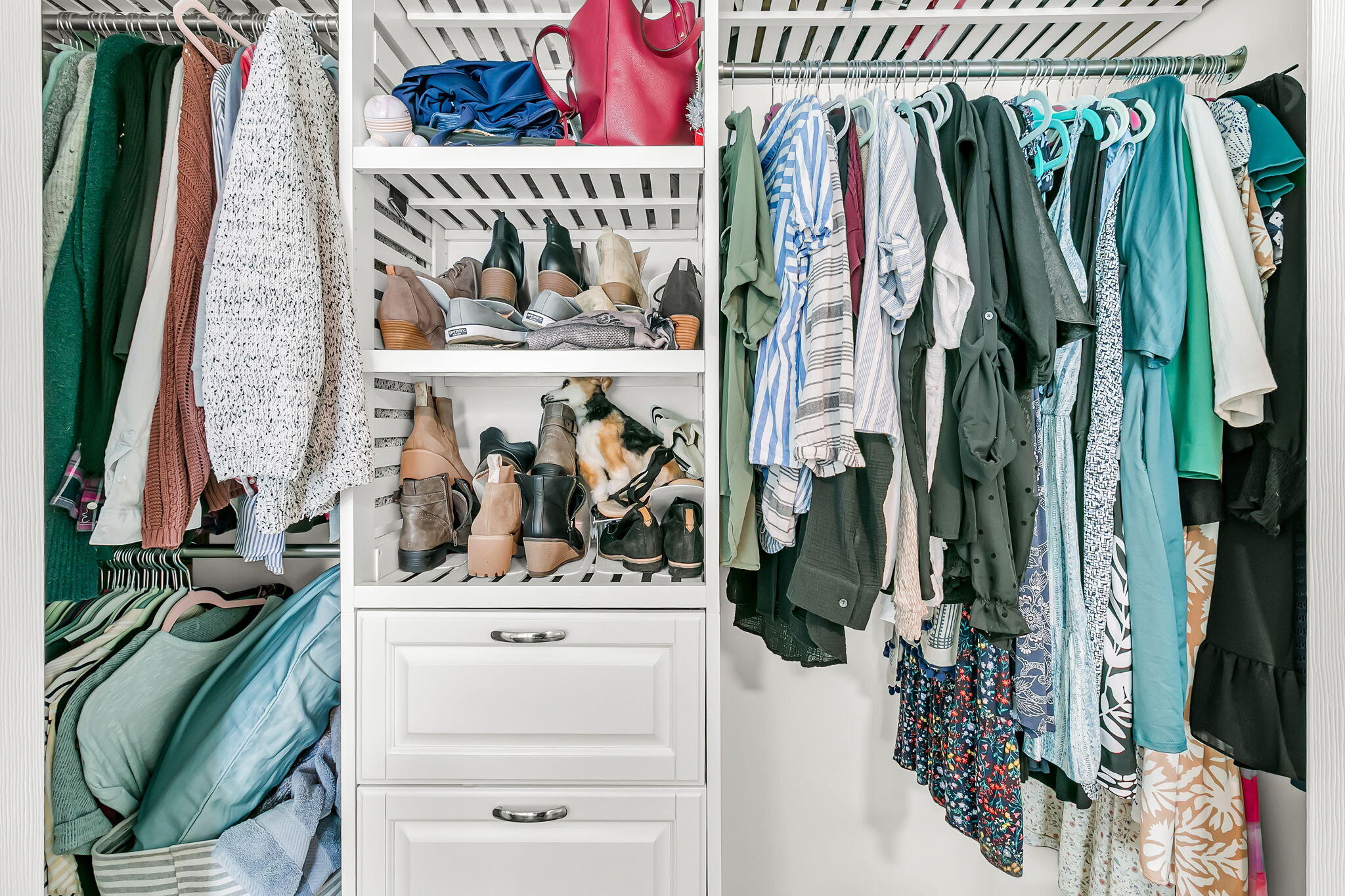 1415 Oak Landing Road Mount Pleasant, SC 29464 - Photo 26 of 42 Built-in Shelving