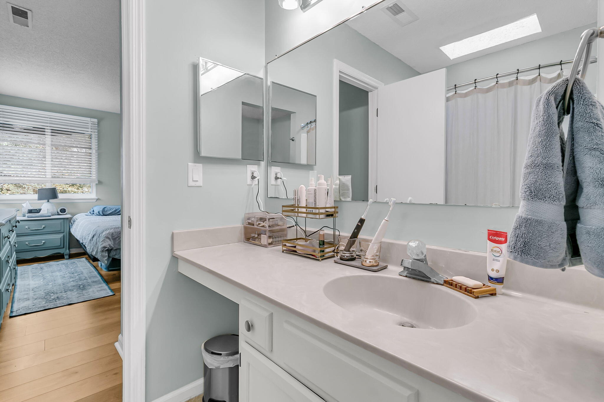 1415 Oak Landing Road Mount Pleasant, SC 29464 - Photo 28 of 42 Primary bth Ensuite