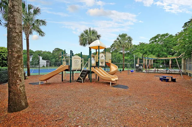 $735,000 | 1415 Oak Landing Road, Mount Pleasant, SC 29464