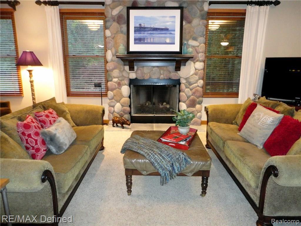 7675 Woodview Road Clarkston, MI 48348 - Photo 6 of 40 Fireplace.jpg