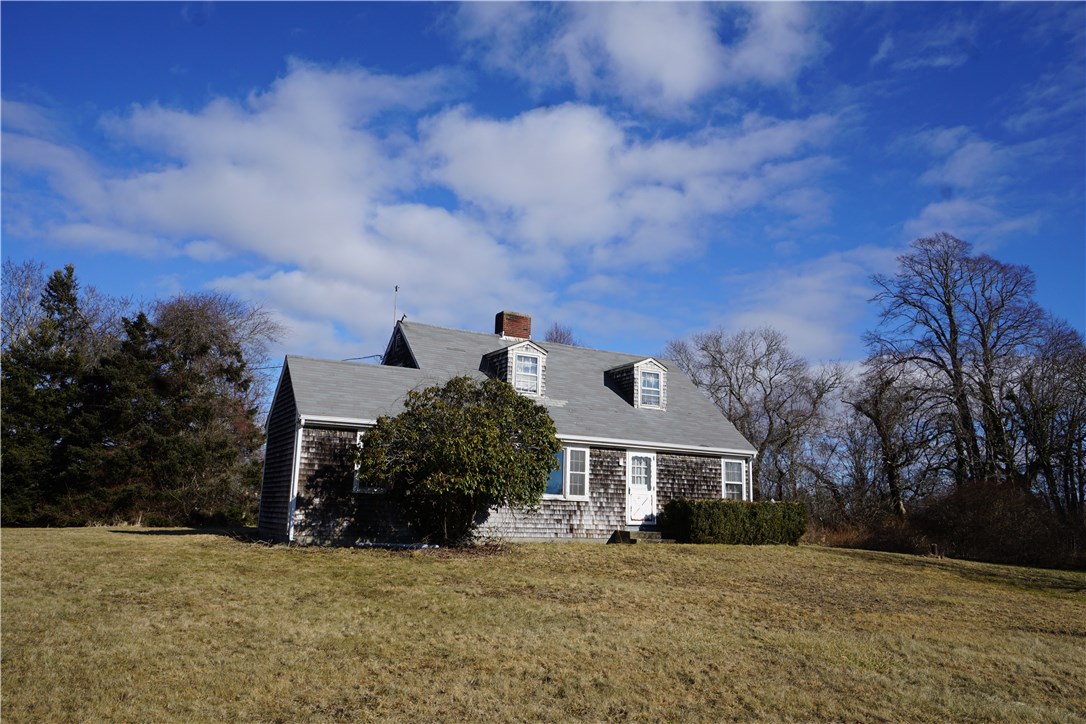 53 Howland Road Westport, MA 02790 - Photo 1 of 6 Gallery Image 1