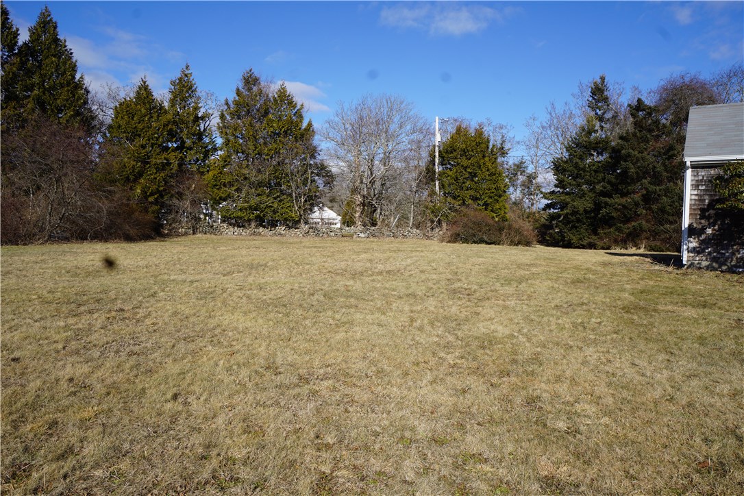 53 Howland Road Westport, MA 02790 - Photo 6 of 6 Gallery Image 6