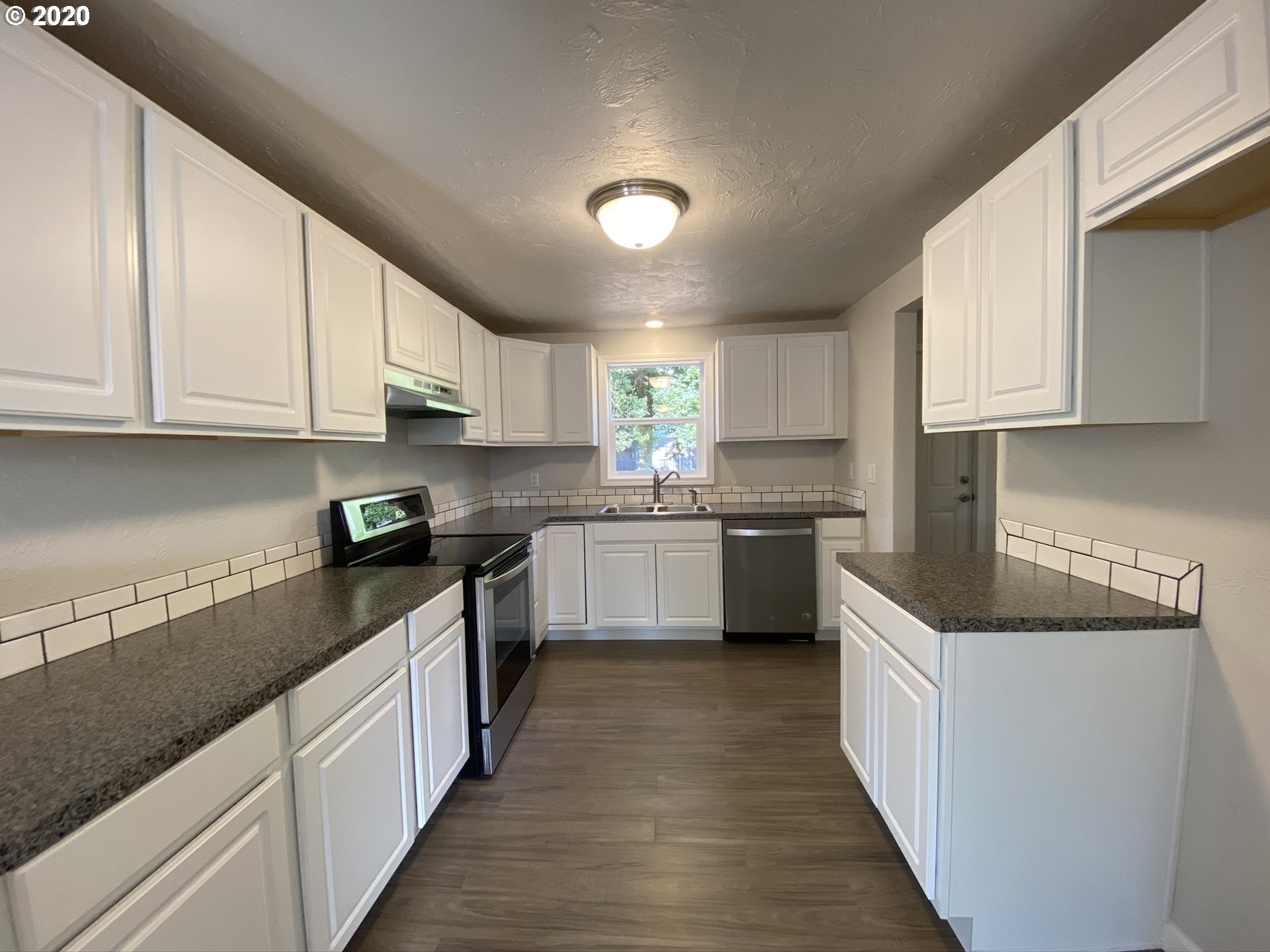 660 32nd Street Springfield, OR 97478 - Photo 7 of 23