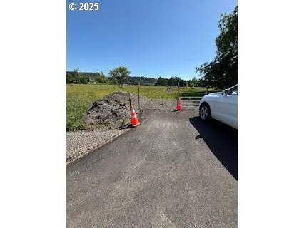 a view of a street with outdoor space