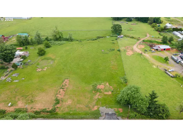 a picture of city view