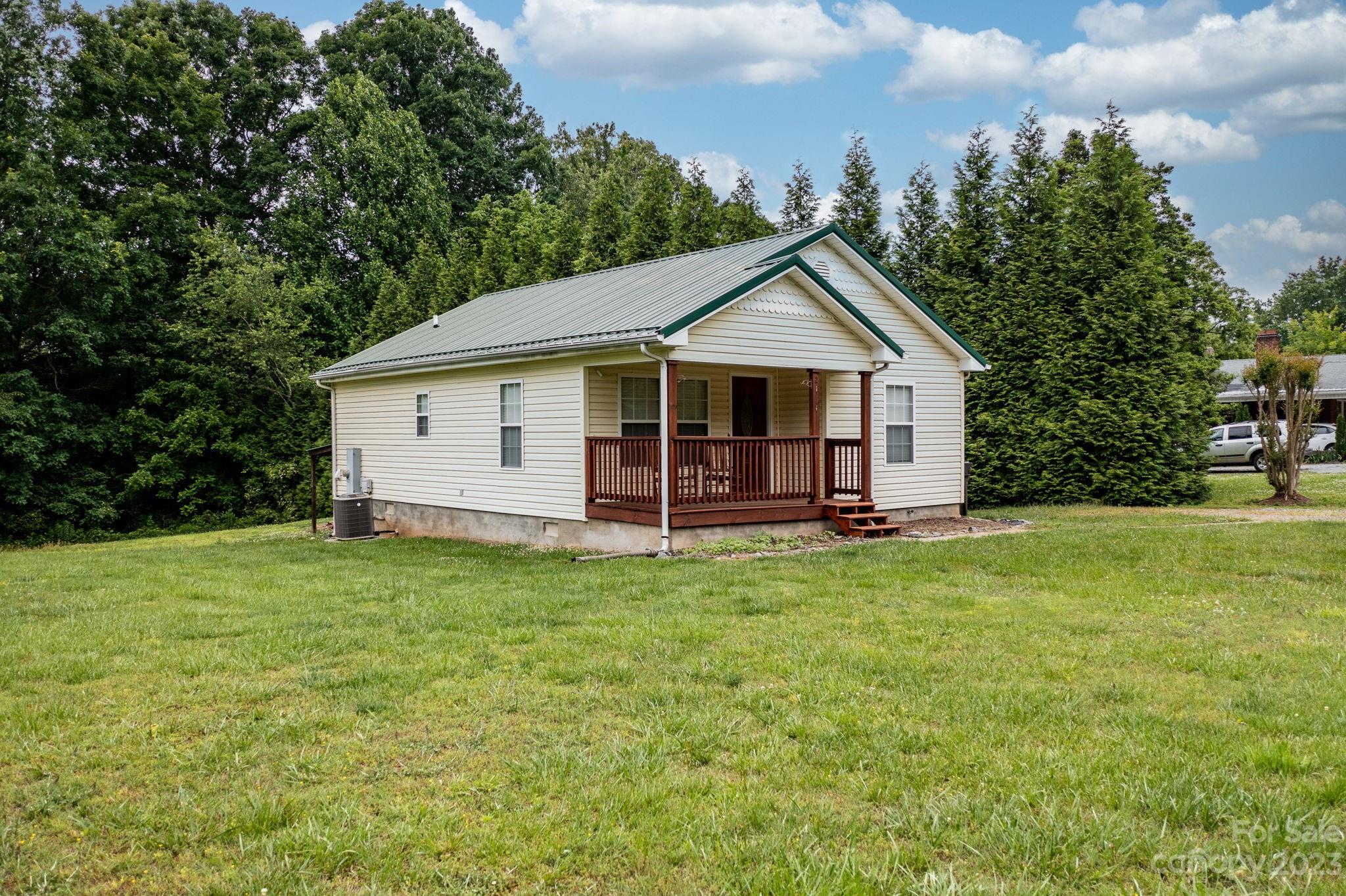 2164 Zion Road Morganton, NC 28655 - Photo 14 of 31 Gallery Image 14