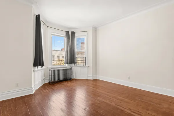 $2,400 | 711 6th Street, Unit 2, Union City, NJ 07087