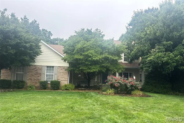 $525,000 | 7437 Timberwolf Trail, Fairview Heights, IL 62208