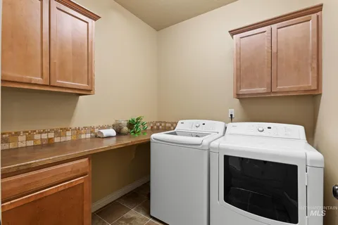 $544,000 | 7898 South Rafael Way, Boise, ID 83709