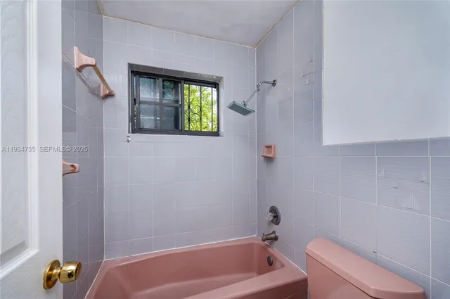 $3,000 | 201 Northwest 34th Avenue, Unit 201, Miami, FL 33125