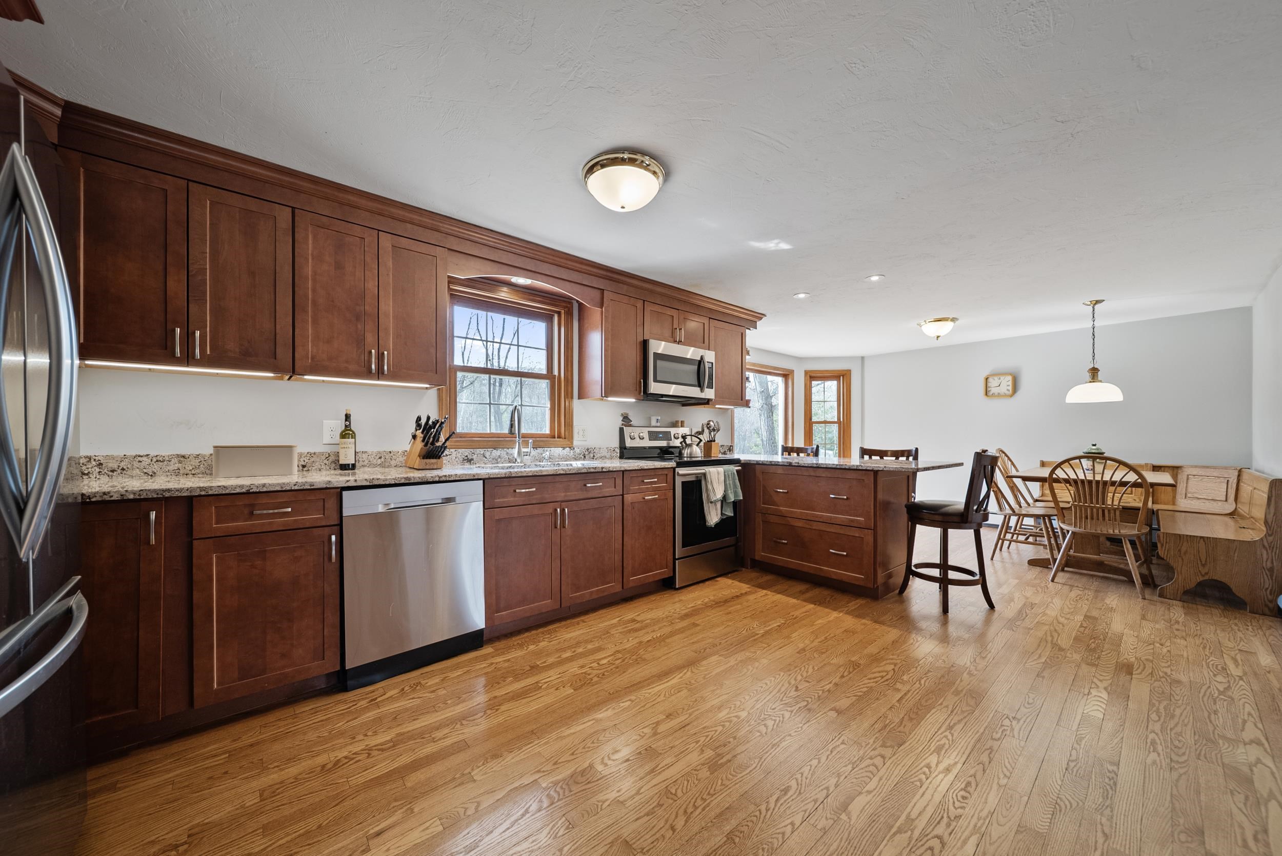 4 Donmac Drive Derry, NH 03038 - Photo 16 of 41