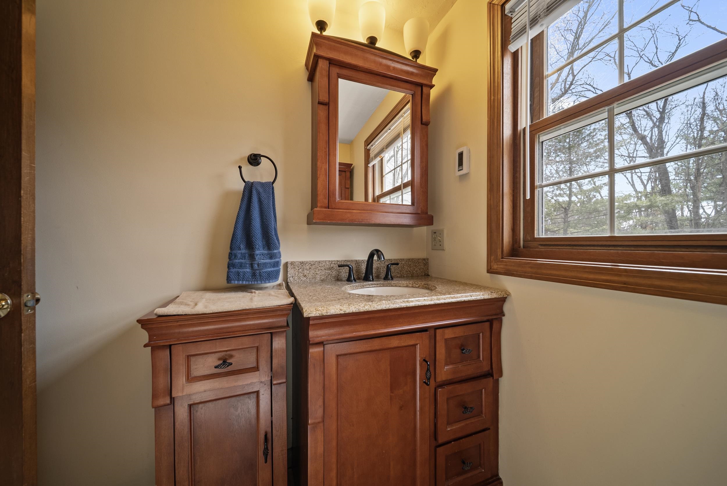 4 Donmac Drive Derry, NH 03038 - Photo 23 of 41