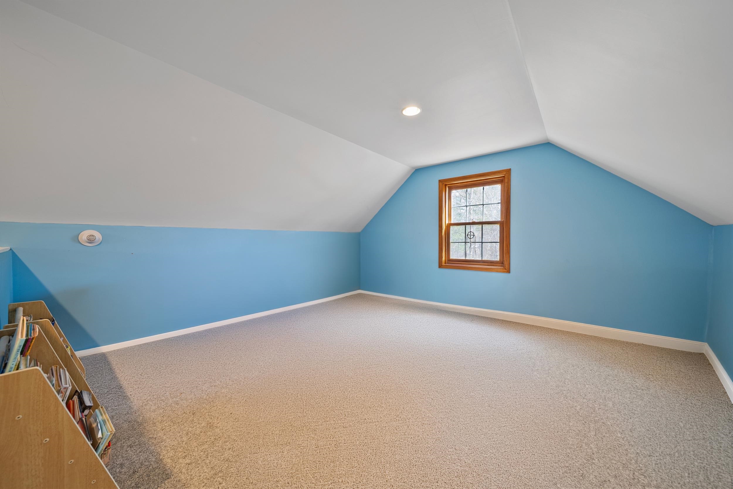 4 Donmac Drive Derry, NH 03038 - Photo 29 of 41