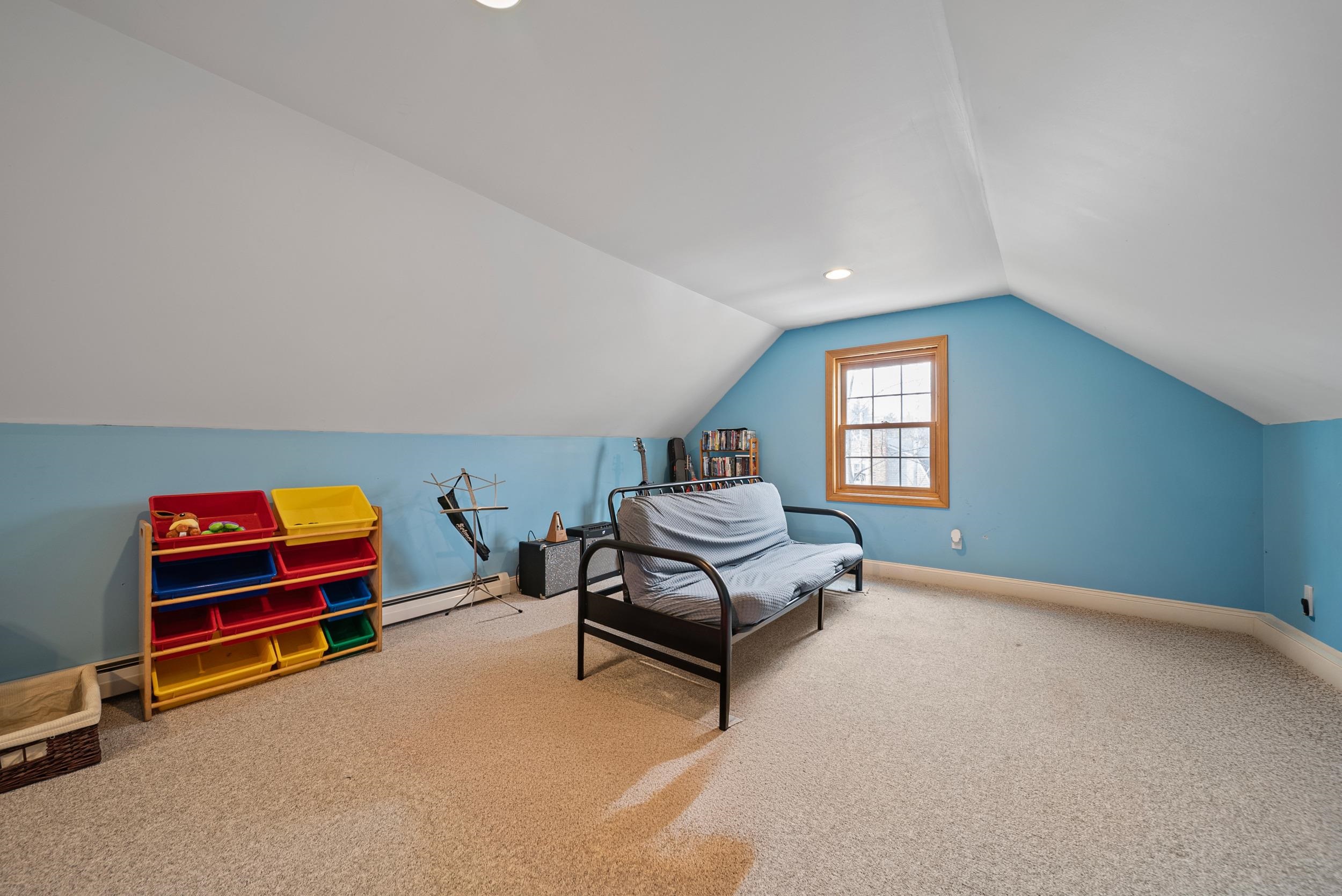 4 Donmac Drive Derry, NH 03038 - Photo 31 of 41