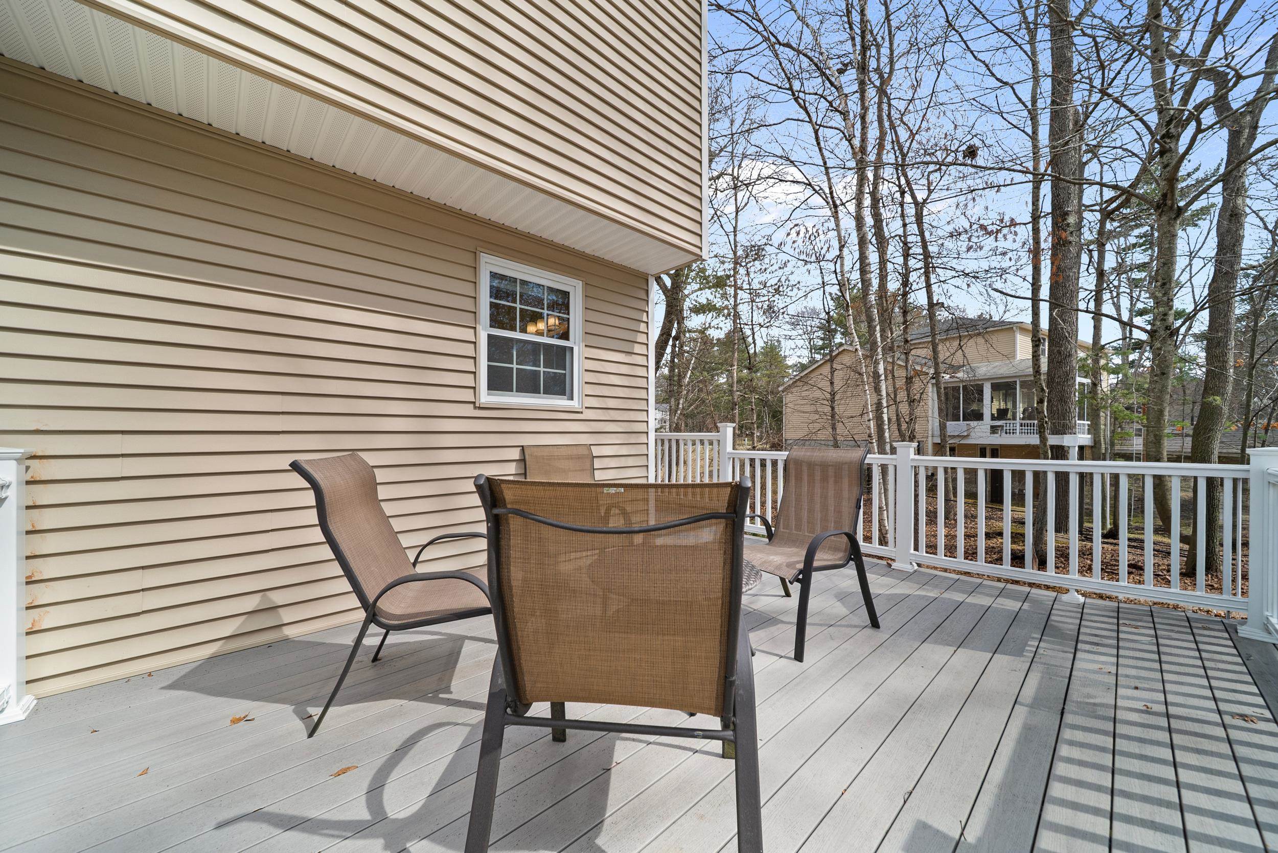 4 Donmac Drive Derry, NH 03038 - Photo 33 of 41