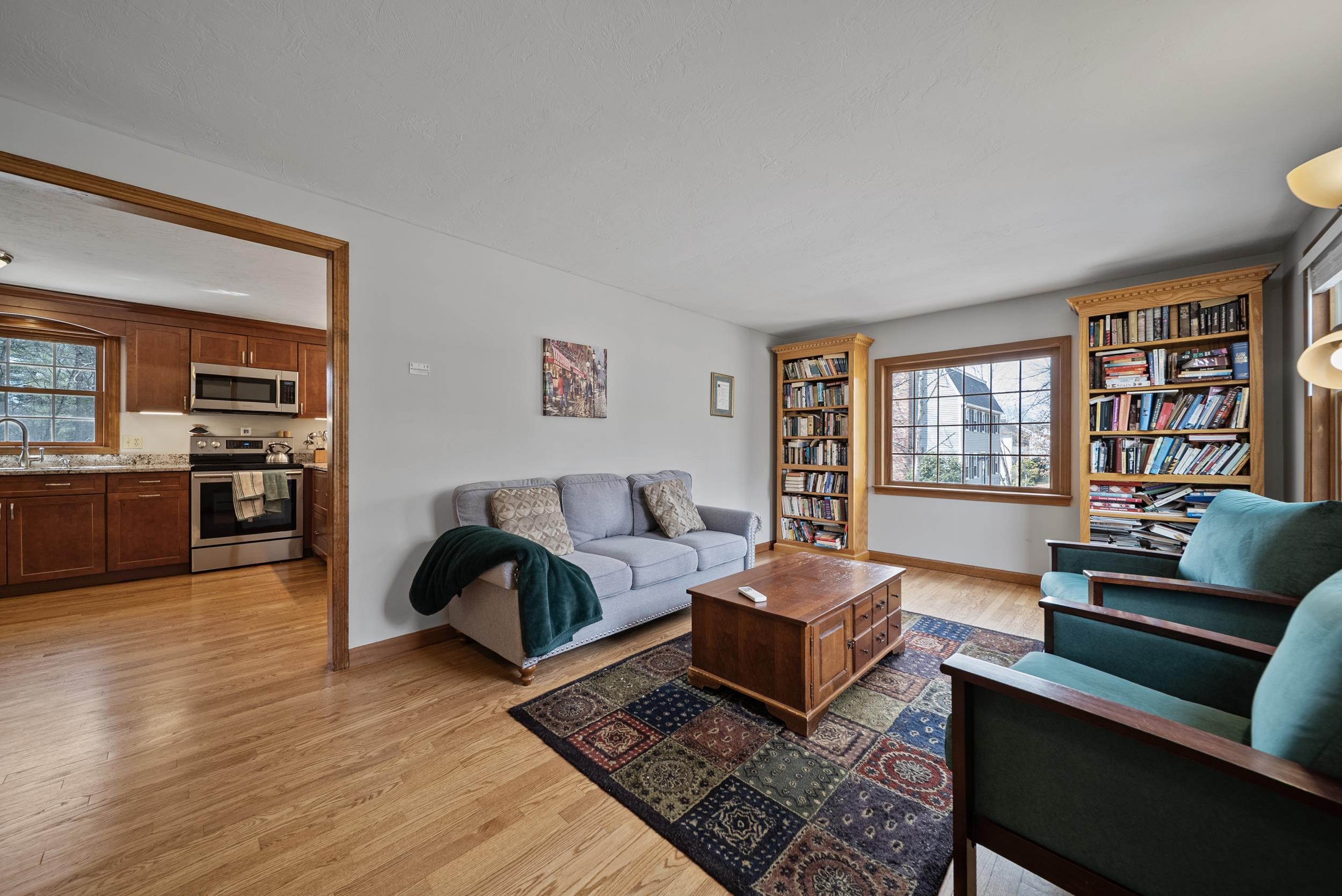 4 Donmac Drive Derry, NH 03038 - Photo 6 of 41