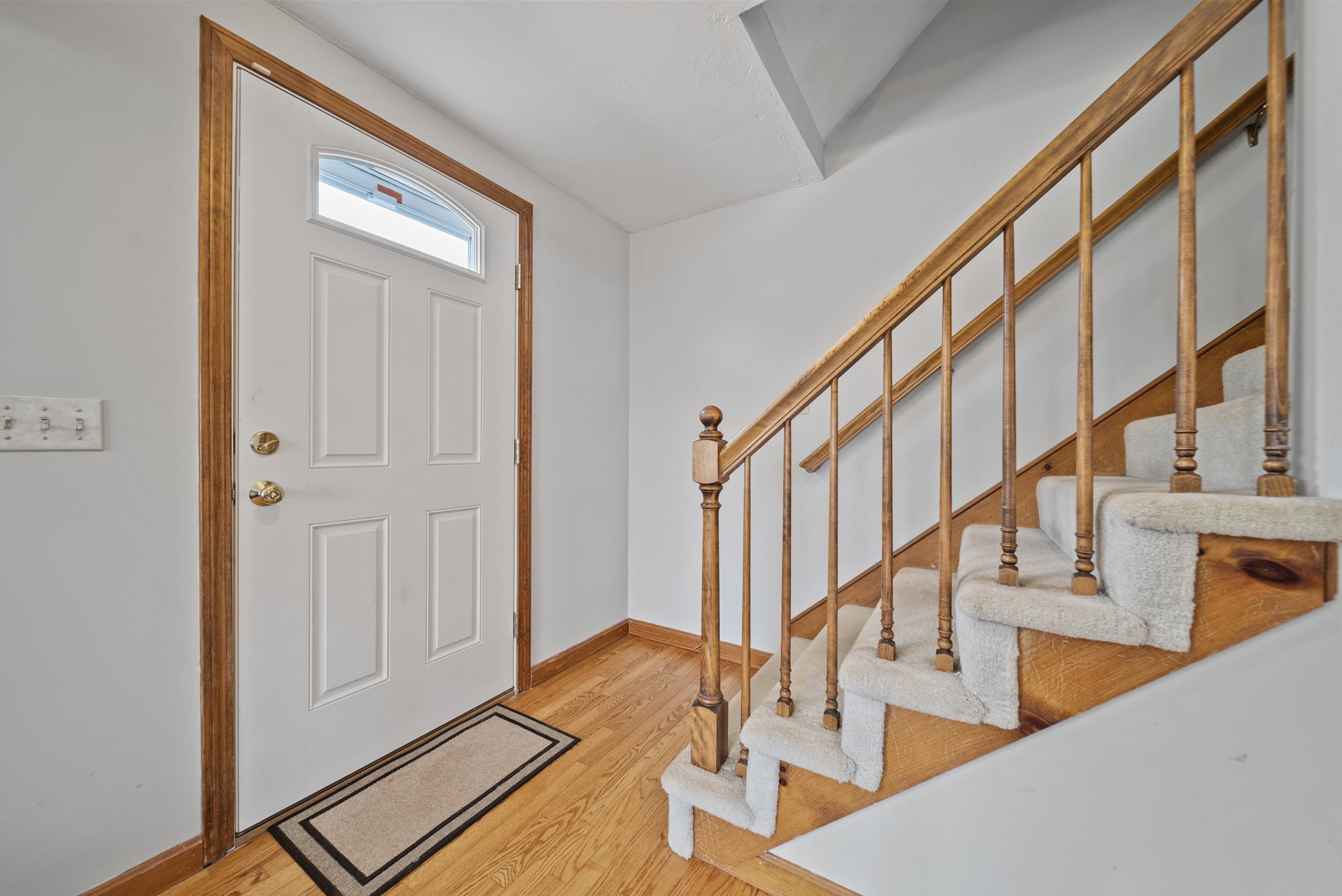4 Donmac Drive Derry, NH 03038 - Photo 8 of 41