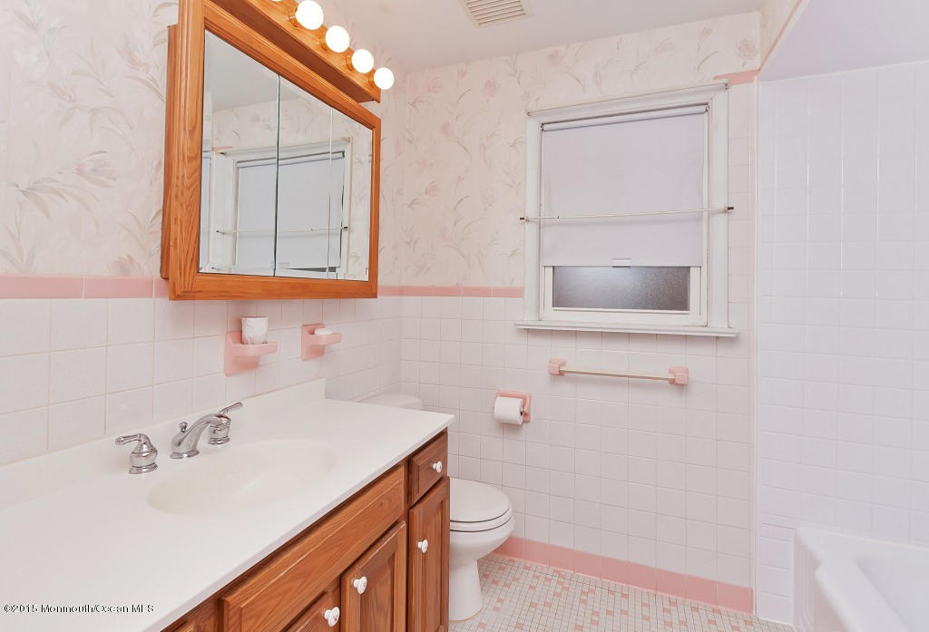 196 Dock Road, Unit A Matawan, NJ 07747 - Photo 17 of 19 wide_IMG_7047_2884137