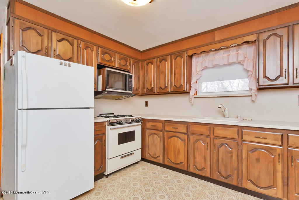 196 Dock Road, Unit A Matawan, NJ 07747 - Photo 7 of 19 wide_IMG_7050_2884140