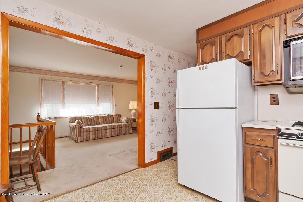 196 Dock Road, Unit A Matawan, NJ 07747 - Photo 8 of 19 wide_IMG_7052_2884141