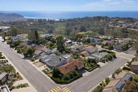 $2,400,000 | 2491 Cordero Road, Del Mar, CA 92014