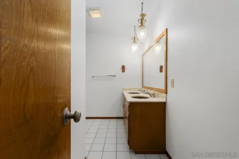 $2,400,000 | 2491 Cordero Road, Del Mar, CA 92014