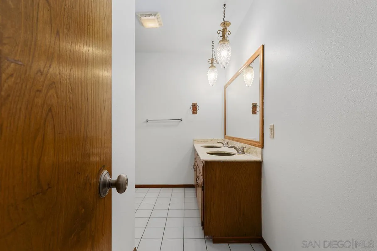 2491 Cordero Road Del Mar, CA 92014 - Photo 25 of 50