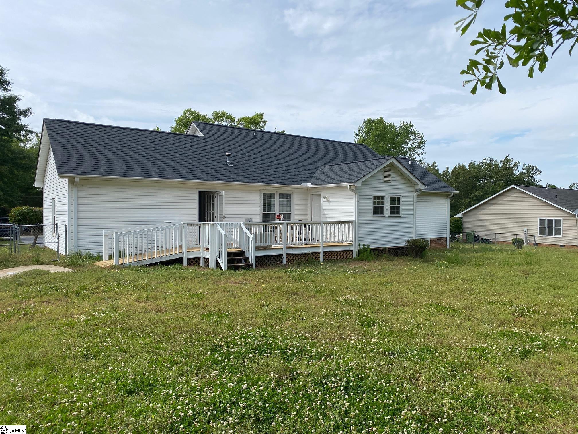 119 Cherry Hill Road Laurens, SC 29360 - Photo 5 of 20 Gallery Image 5