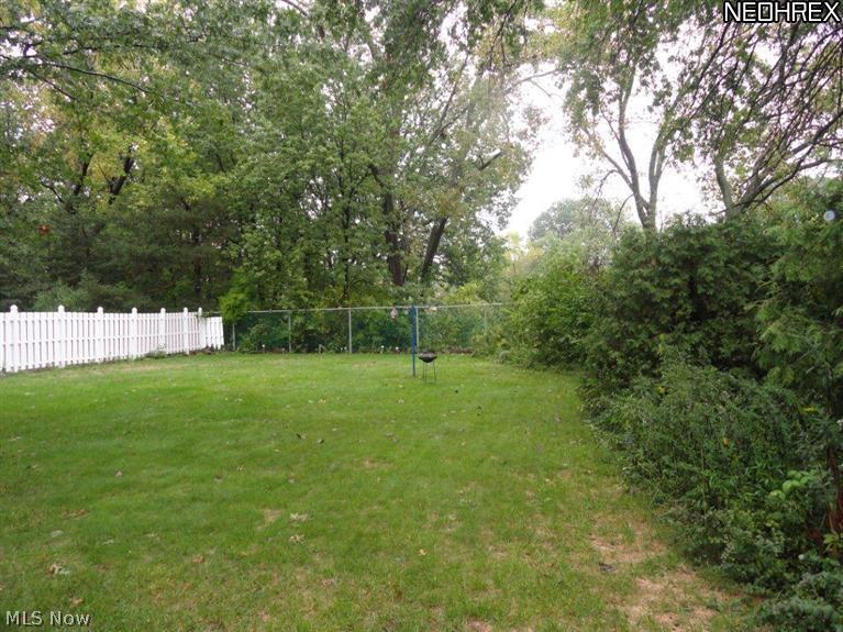 9517 David Road Garfield Heights, OH 44125 - Photo 20 of 25