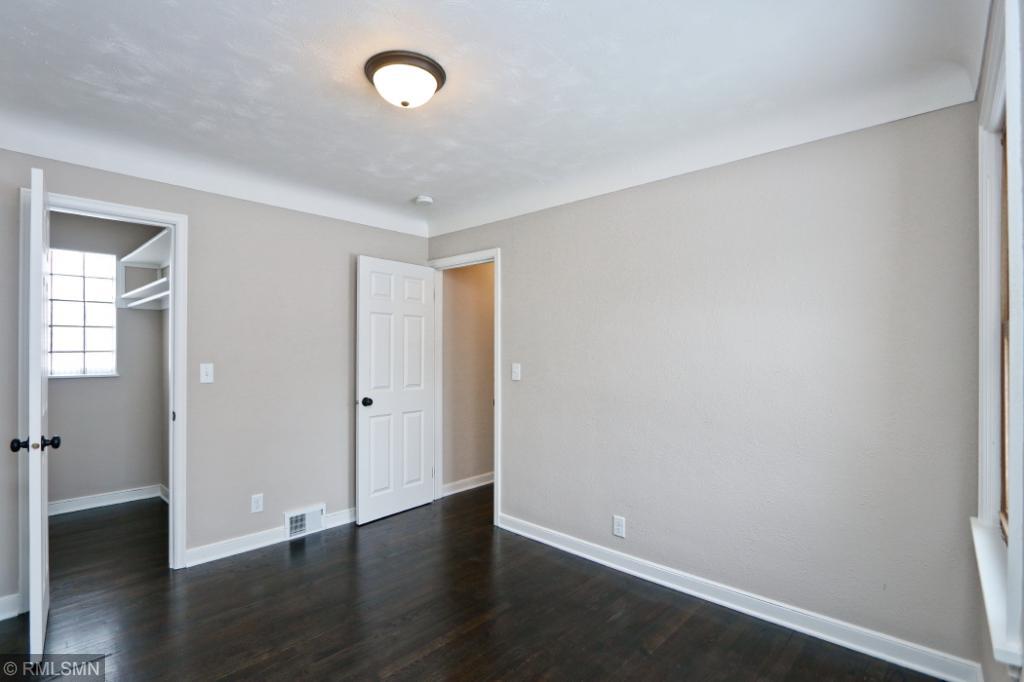 2545 Pascal Street Roseville, MN 55113 - Photo 19 of 28 Gallery Image 19