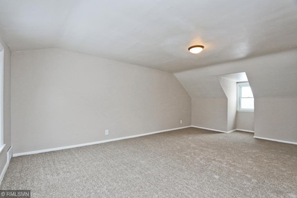 2545 Pascal Street Roseville, MN 55113 - Photo 21 of 28 Gallery Image 21
