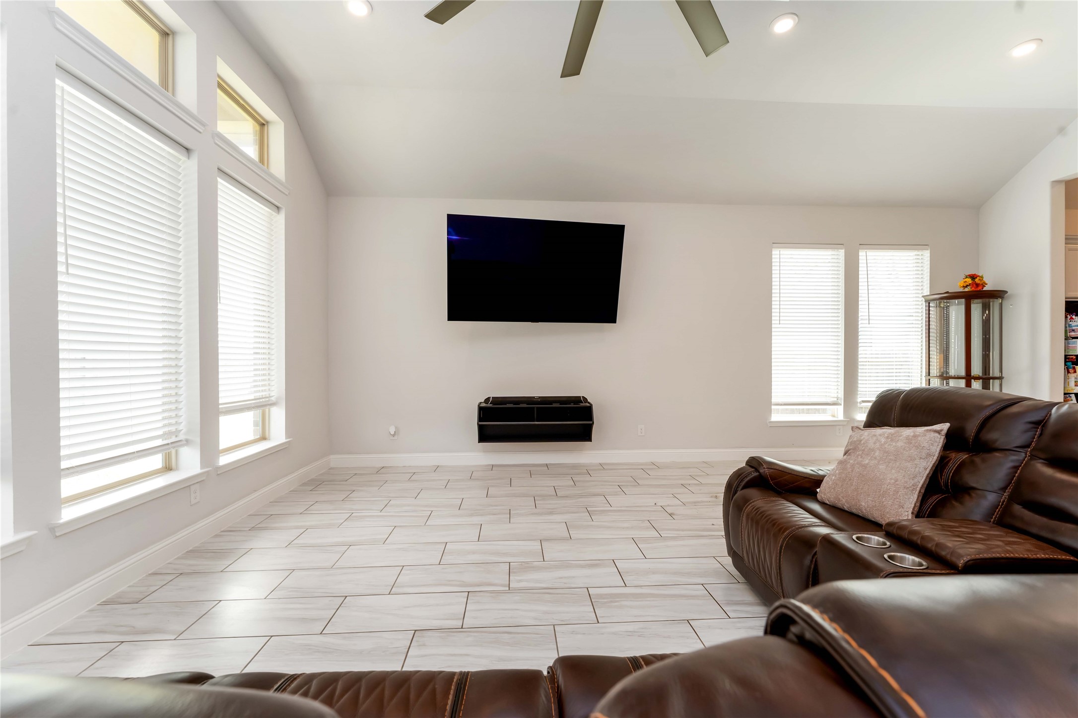 2001 Sadtler Ridge Circle La Porte, TX 77571 - Photo 8 of 24