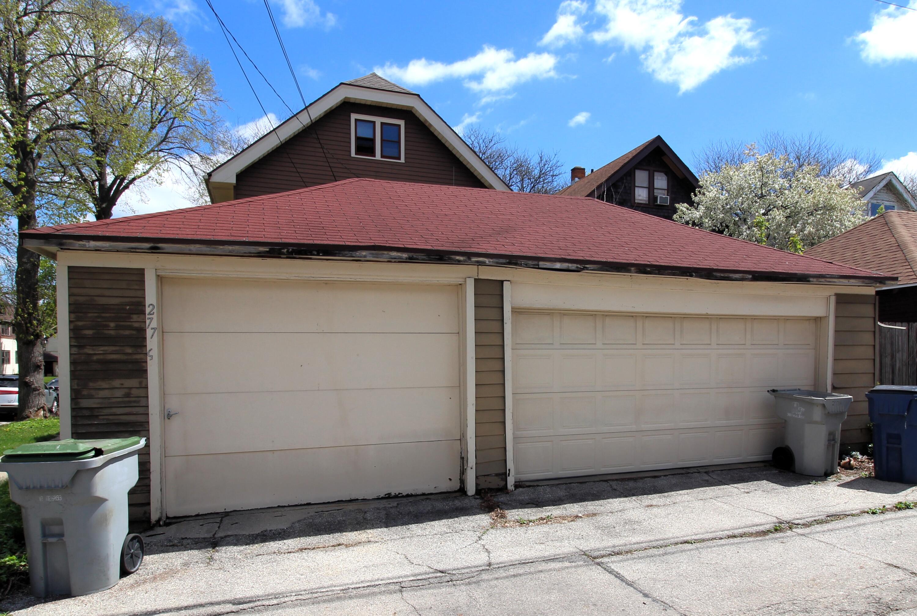 2775 North 50th Street, Unit 2777 Milwaukee, WI 53210 - Photo 15 of 16 Garage