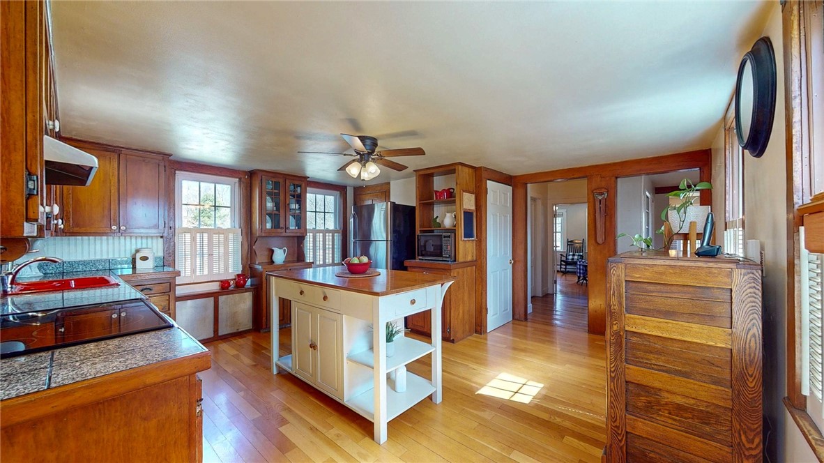 129 Canal Street Westerly, RI 02891 - Photo 10 of 42