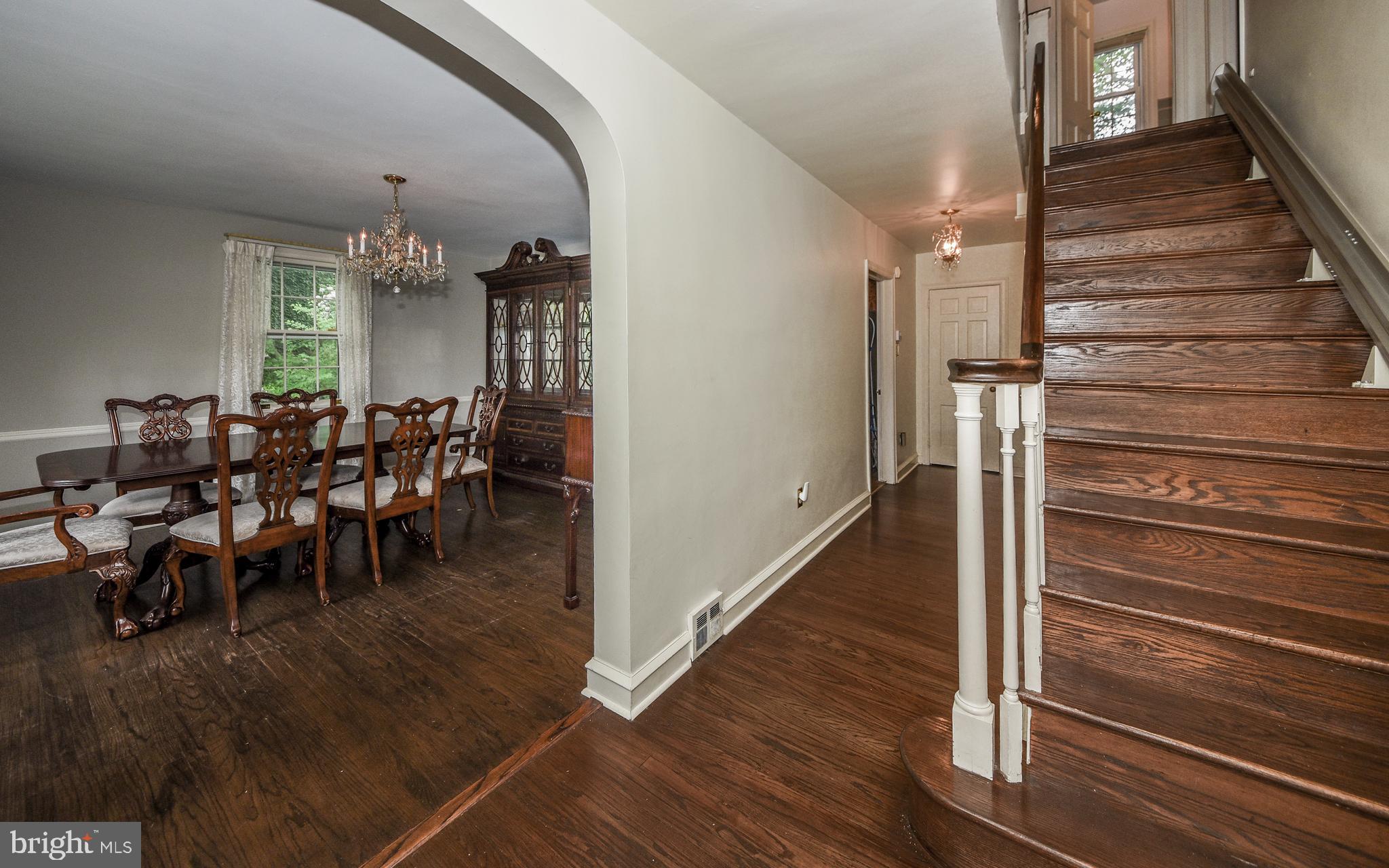 7804 Conwell Road Glenside, PA 19038 - Photo 13 of 33 Foyer