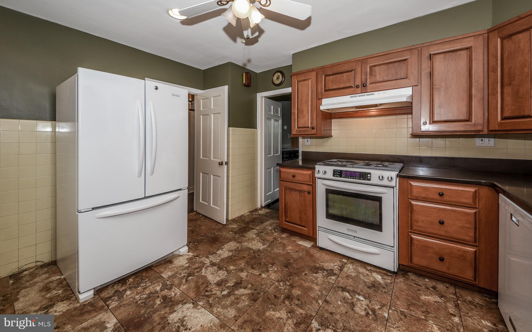 7804 Conwell Road Glenside, PA 19038 - Photo 21 of 33 Kitchen