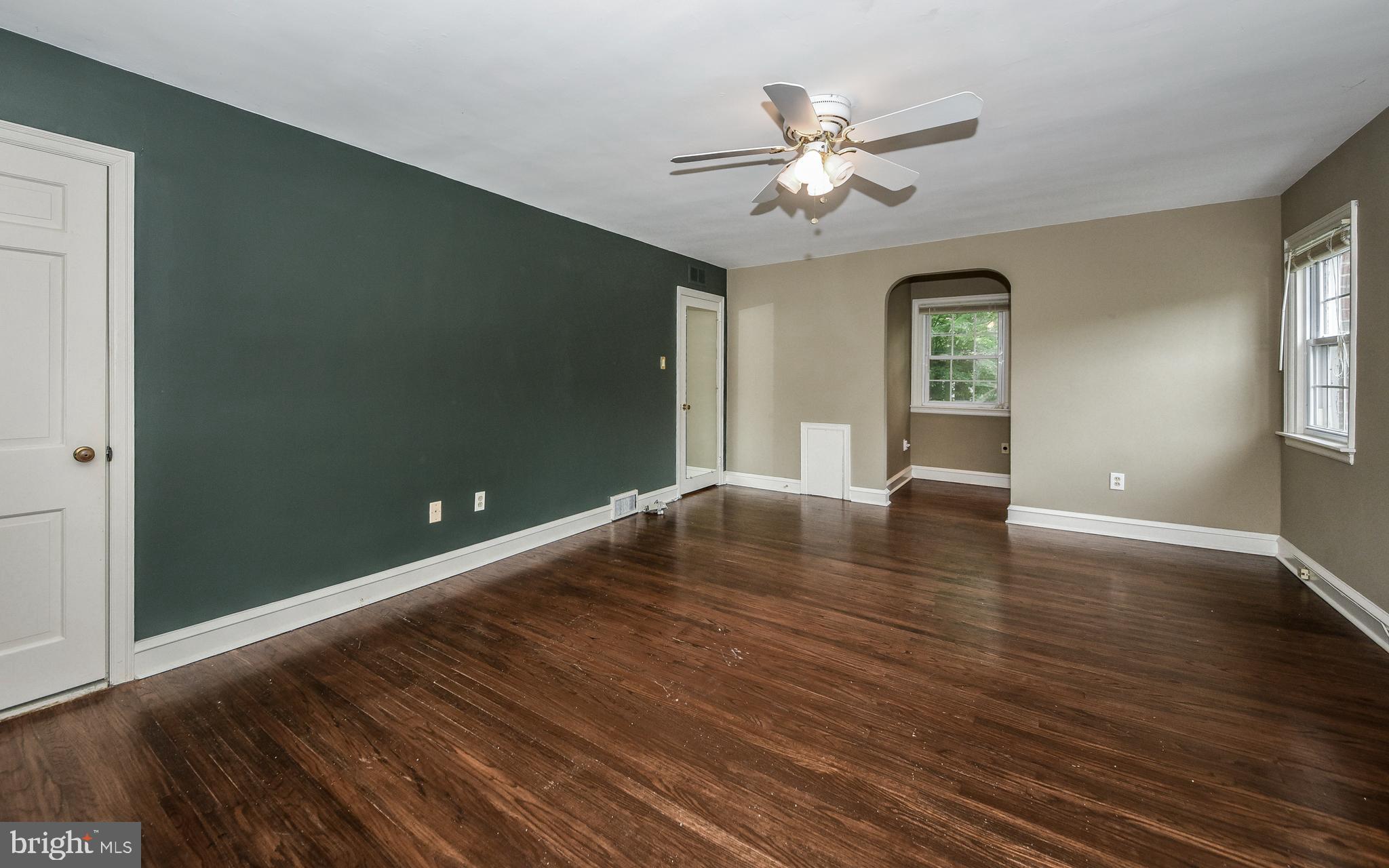 7804 Conwell Road Glenside, PA 19038 - Photo 29 of 33 22-Master Bedroom with Walk-In Closet