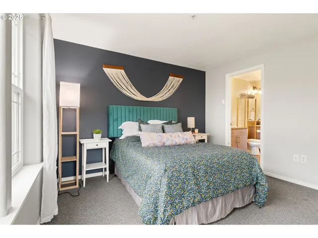 $349,500 | 6700 North Pittsburg Avenue, Portland, OR 97203