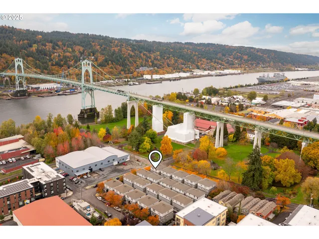 $349,500 | 6700 North Pittsburg Avenue, Portland, OR 97203