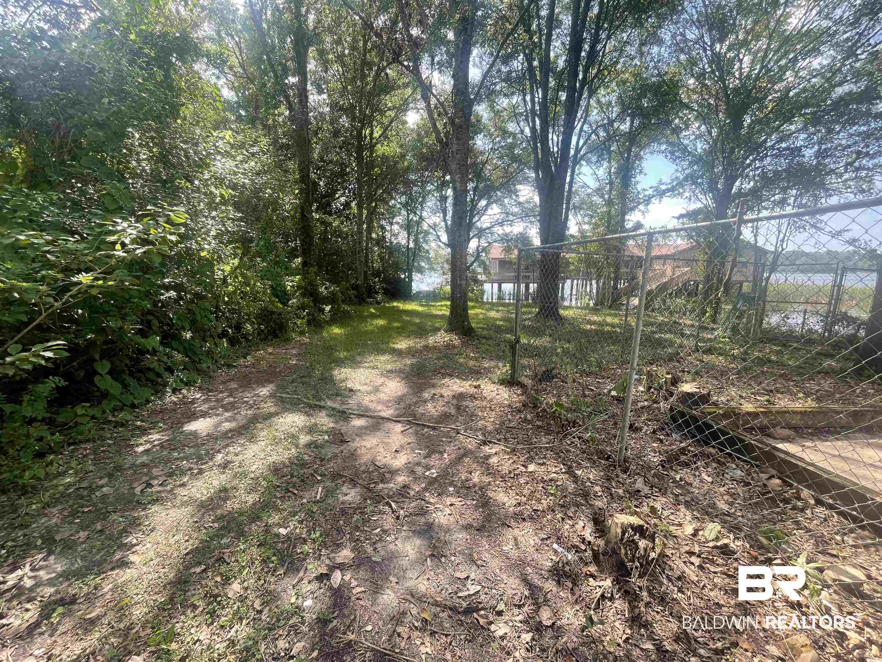 3074 Riverside Drive West Mobile, AL 36605 - Photo 14 of 15 Exterior space