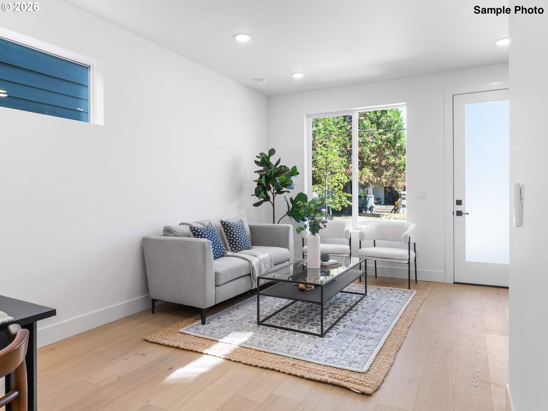 4372 Northeast Going Street Portland, OR 97218 - Photo 2 of 18