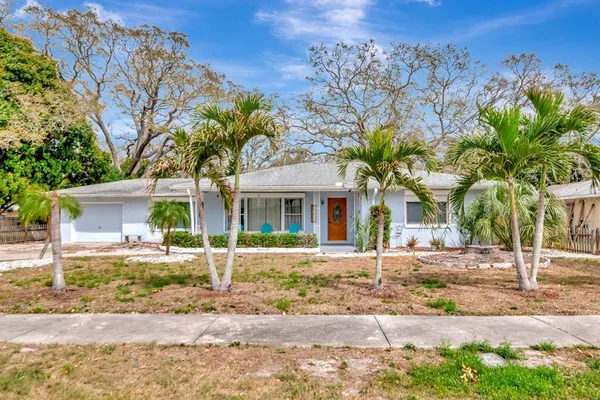 $469,000 | 305 Baker Avenue, Clearwater, FL 33755