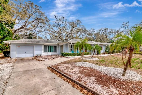 $469,000 | 305 Baker Avenue, Clearwater, FL 33755