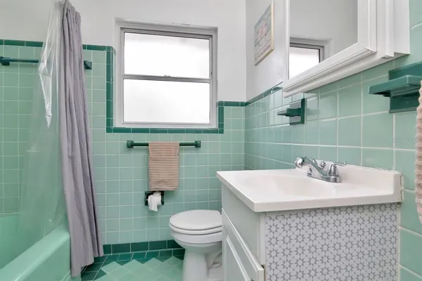$469,000 | 305 Baker Avenue, Clearwater, FL 33755