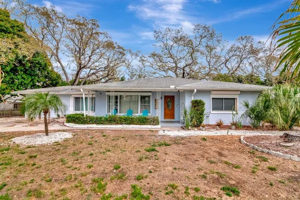 $469,000 | 305 Baker Avenue, Clearwater, FL 33755