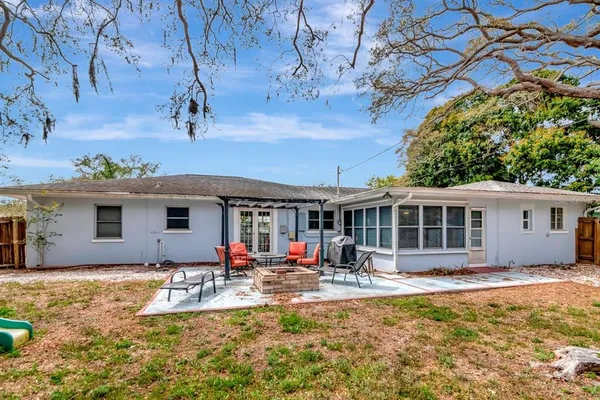 $469,000 | 305 Baker Avenue, Clearwater, FL 33755