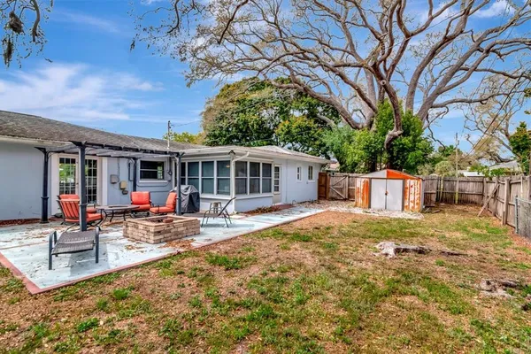 $469,000 | 305 Baker Avenue, Clearwater, FL 33755