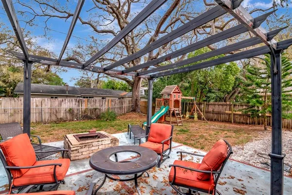 $469,000 | 305 Baker Avenue, Clearwater, FL 33755