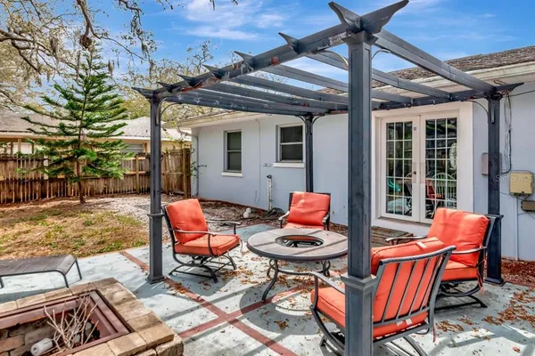 $469,000 | 305 Baker Avenue, Clearwater, FL 33755